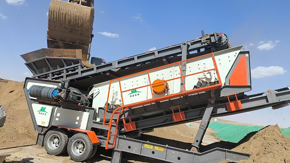 德森移動(dòng)篩分車(chē)